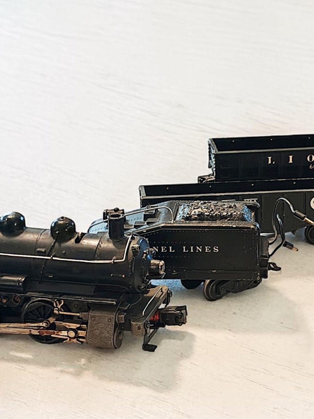 Vintage Lionel Postwar Steam Engine Freight Train Set of 5, 1656 6452 6403B 6257